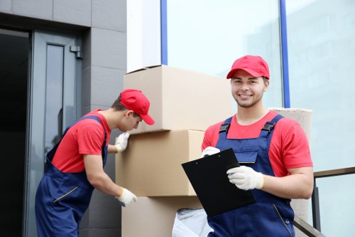 Commercial packing boxes for office and business relocation