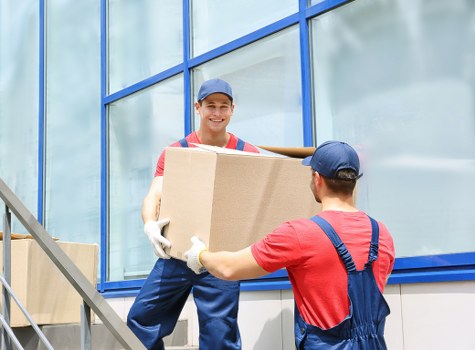 Removal company in Stockwell handling a local home move